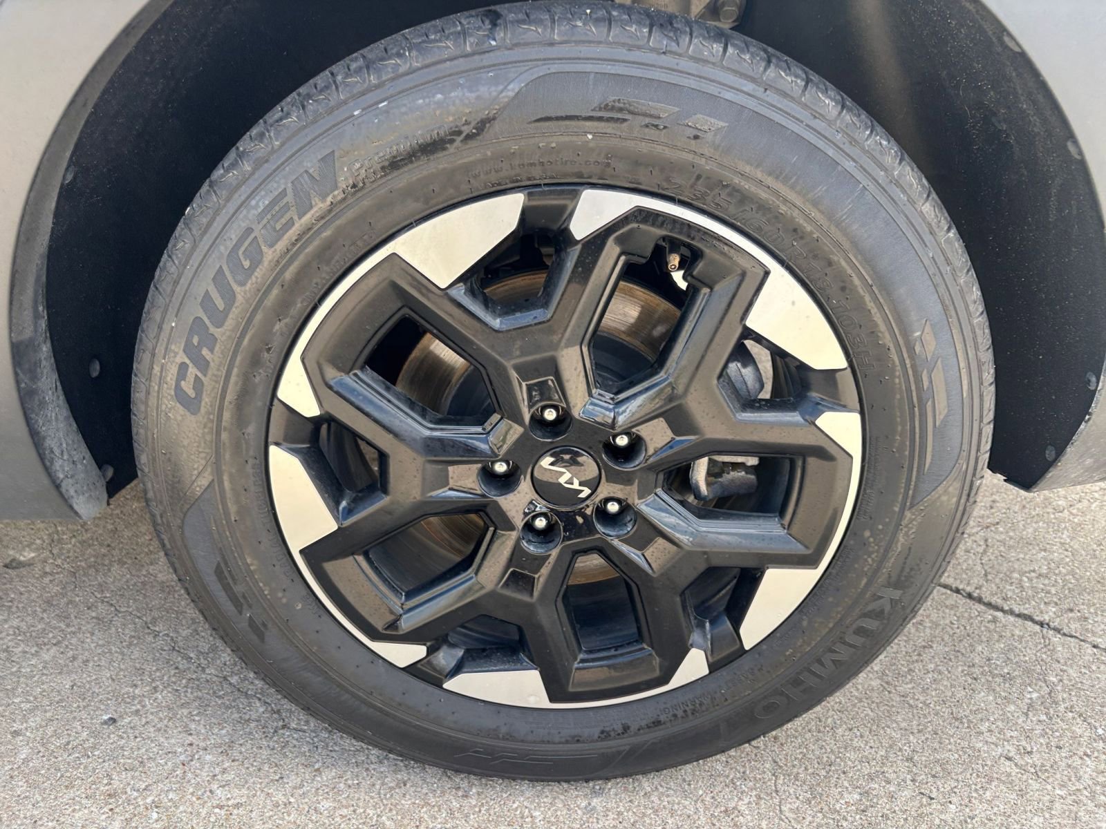 Used 2024 Kia Sorento S FWD image 33
