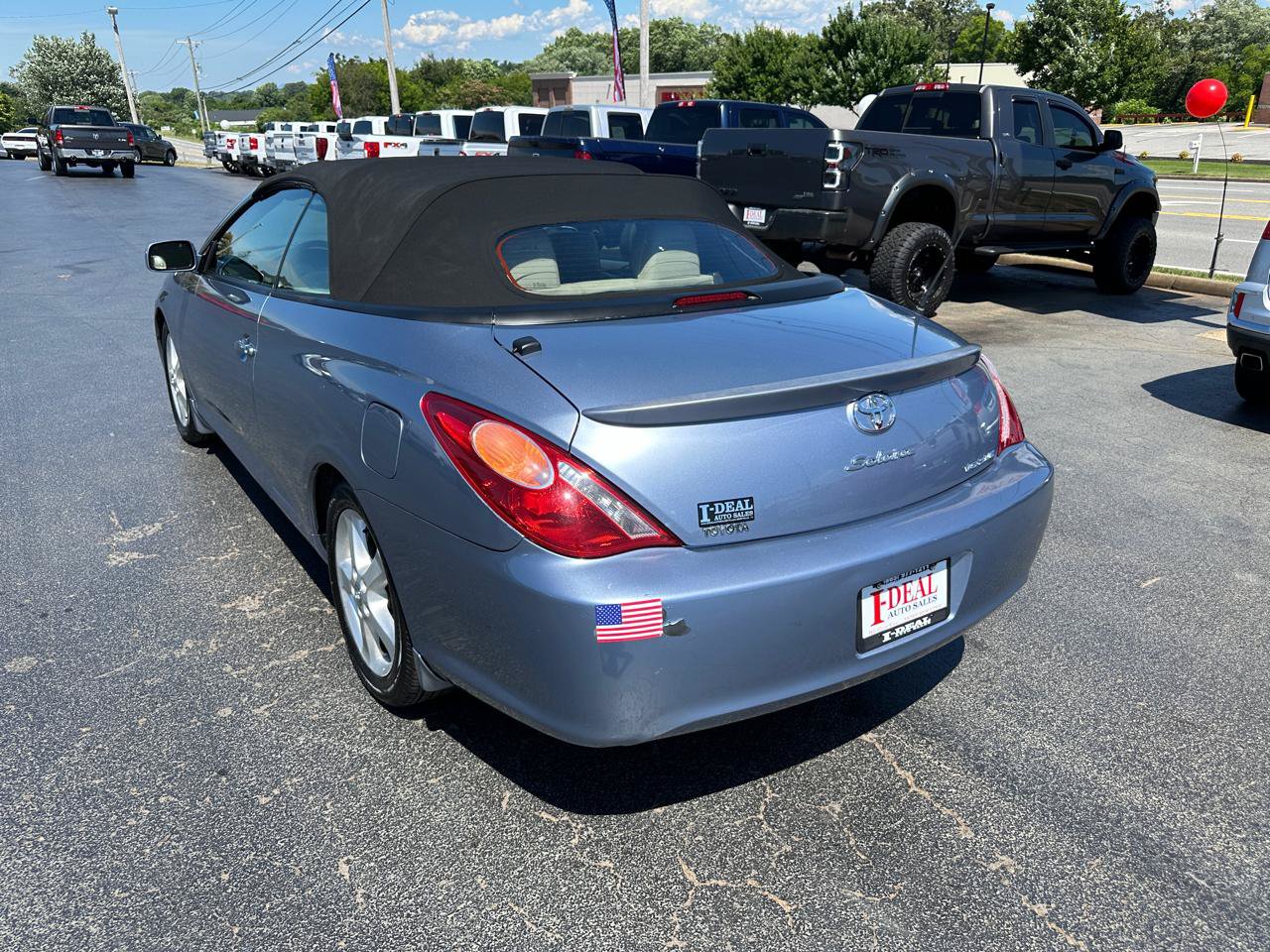 Used 2006 Toyota Solara SE FWD image 2