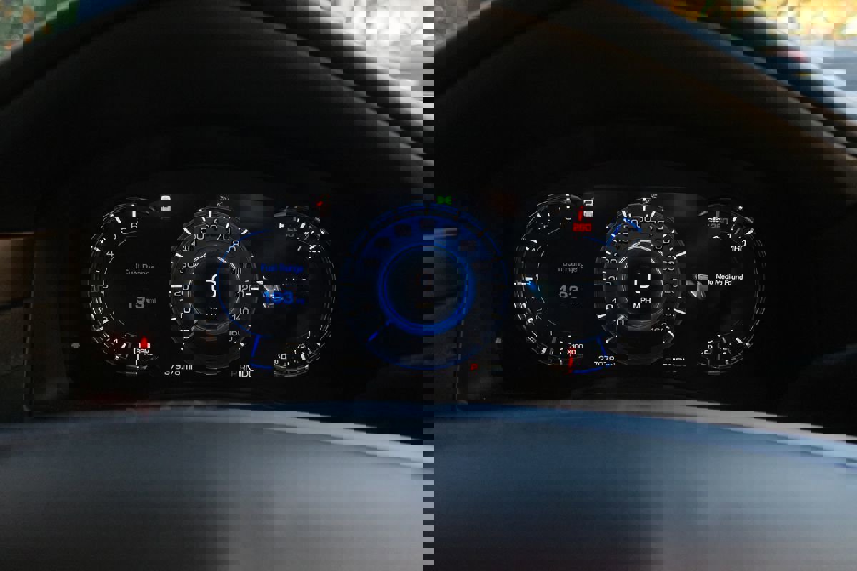 Used 2019 Cadillac Escalade Luxury image 12