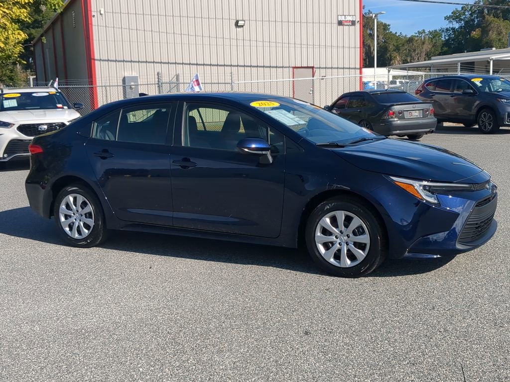 Used 2025 Toyota Corolla LE image 11