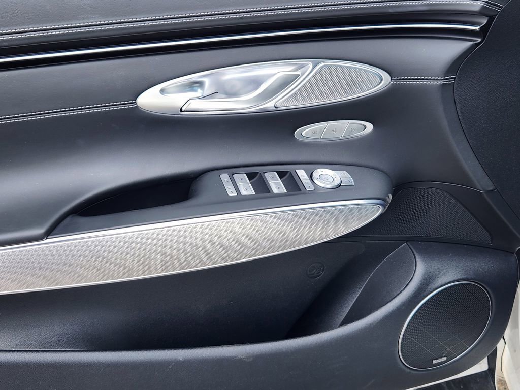 Used 2023 Genesis GV70 2.5T w/ Sport Prestige Package image 14