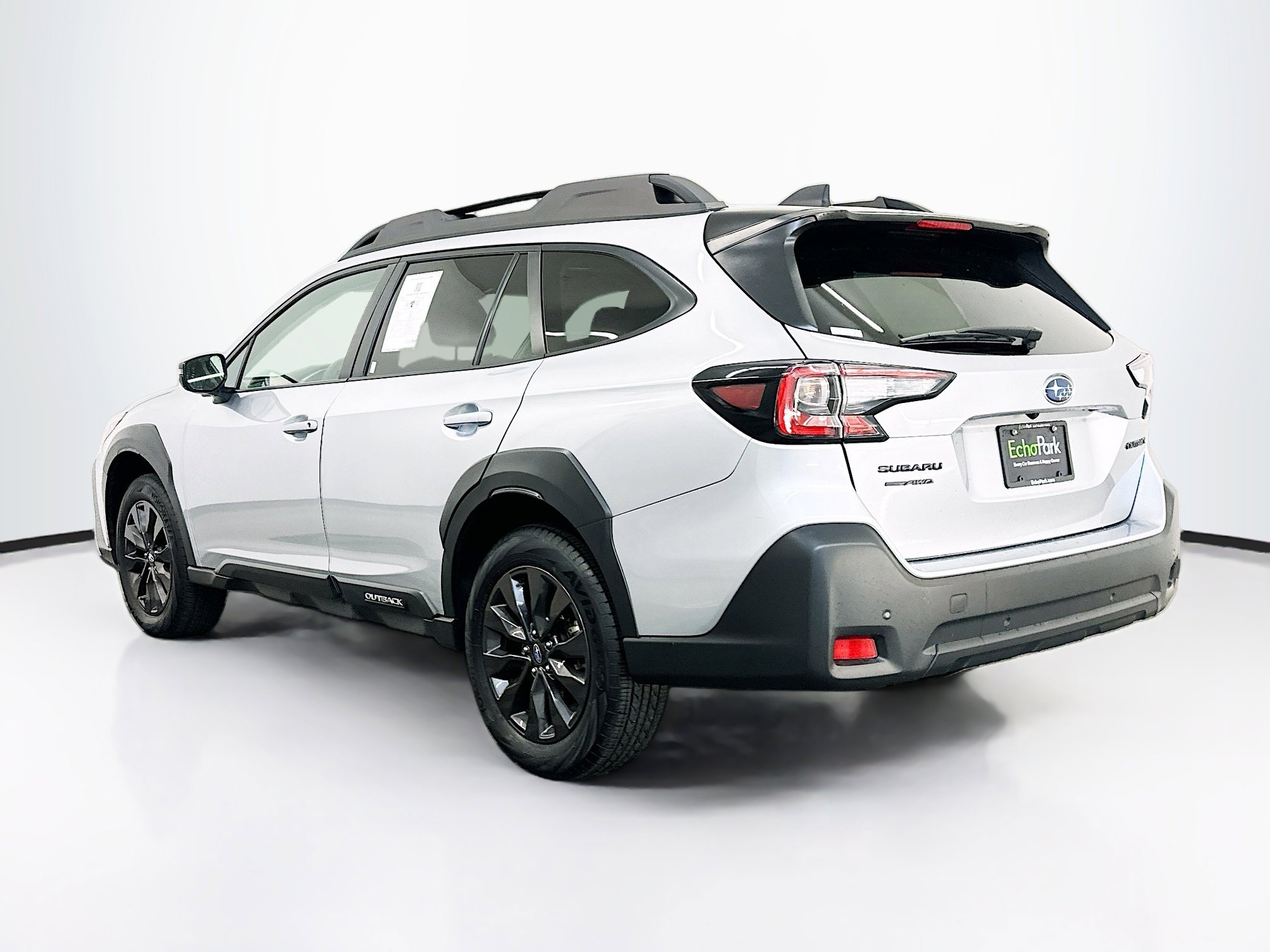 Used 2025 Subaru Outback Onyx Edition AWD/4WD image 5