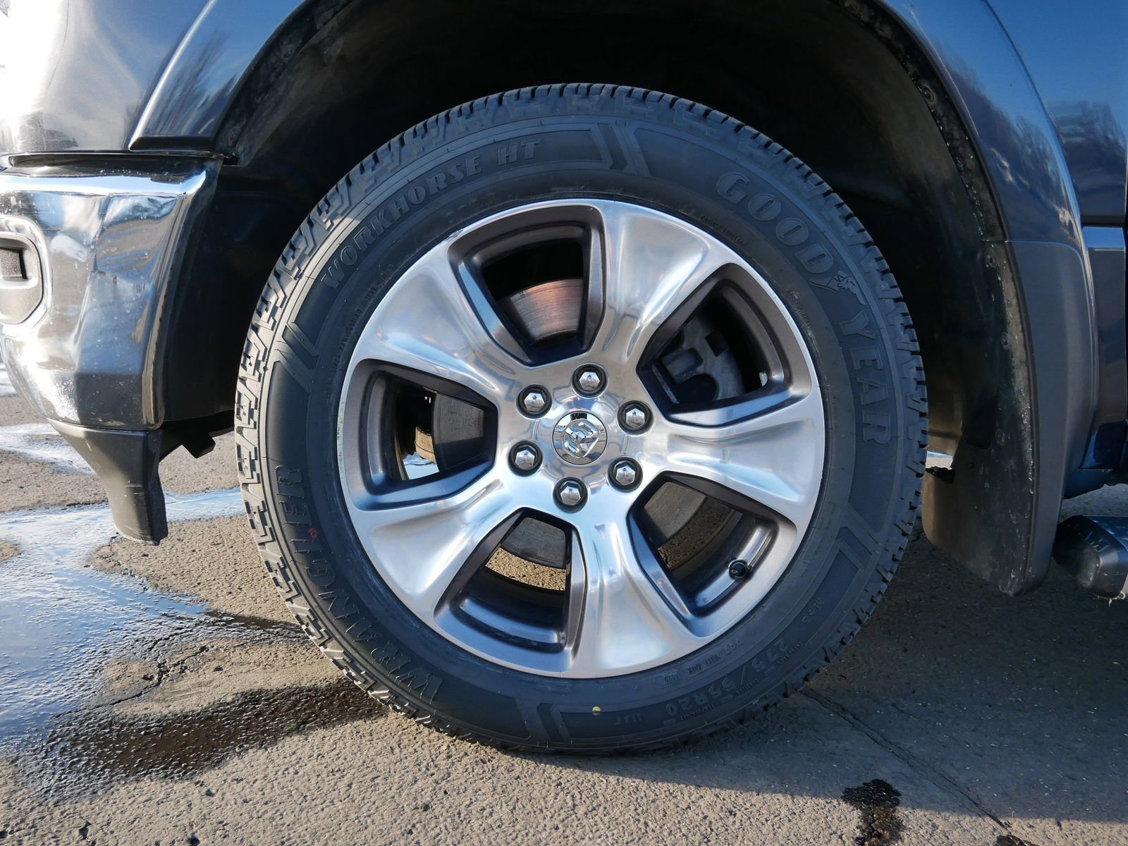 Used 2020 RAM 1500 Laramie image 7