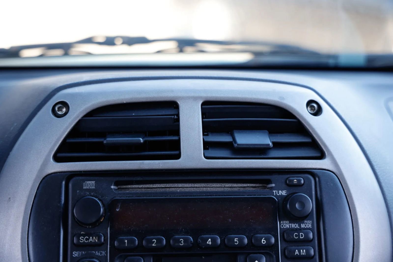 Used 2002 Toyota RAV4 2WD image 30