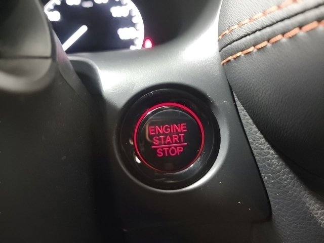 Certified 2025 Honda HR-V Sport image 33