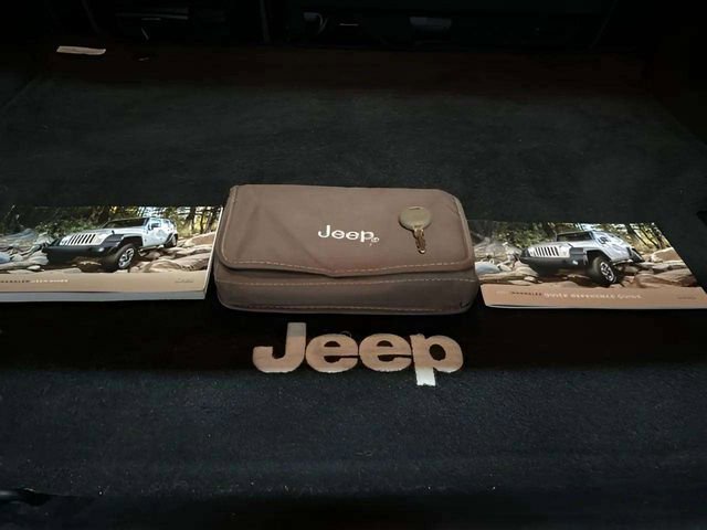 Used 2017 Jeep Wrangler Unlimited Sport w/ Connectivity Group image 10