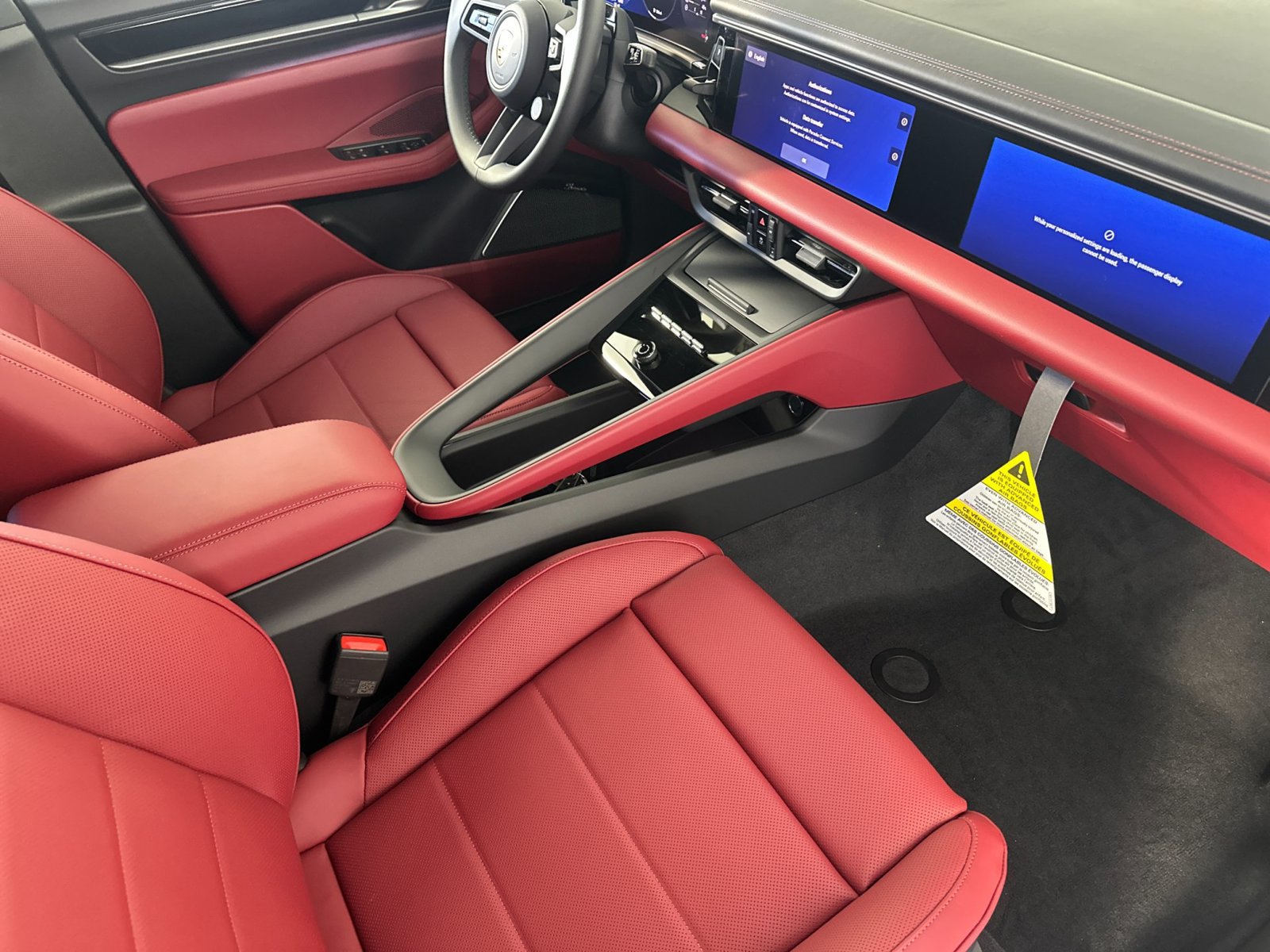 New 2026 Porsche Macan 4 Electric AWD/4WD image 18