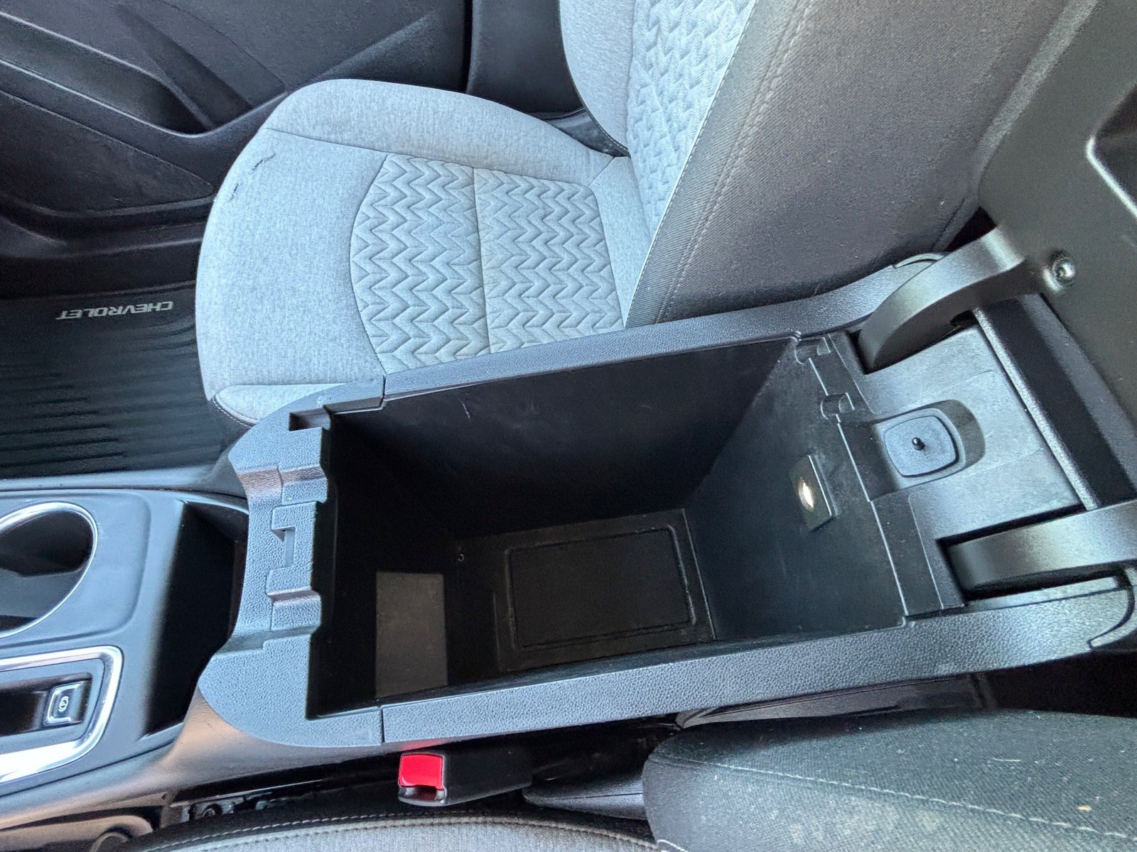 Used 2023 Chevrolet Equinox LS w/ LS Convenience Package FWD image 18