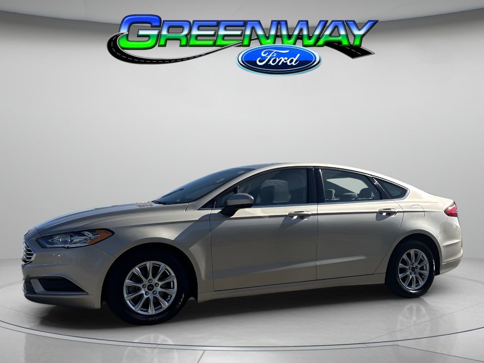 Used 2017 Ford Fusion S FWD image 1