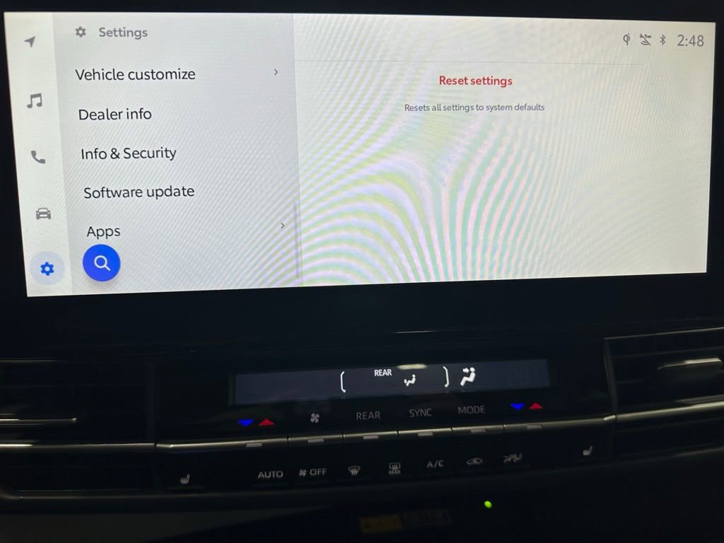 Used 2025 Toyota Sienna XLE image 38