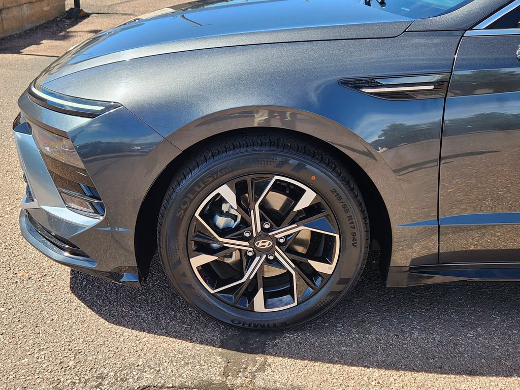 Used 2025 Hyundai Sonata SEL FWD image 29