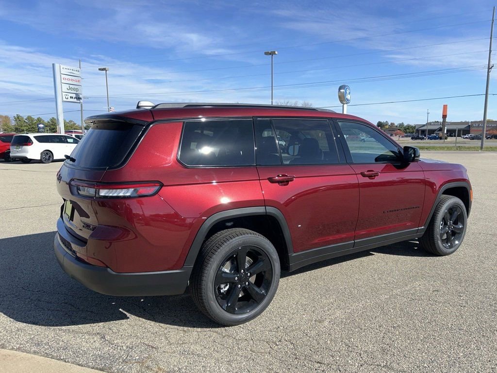 New 2025 Jeep Grand Cherokee L Limited w/ Black Appearance Package image 4