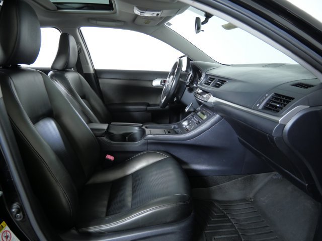 Used 2013 Lexus CT 200h w/ Seat Comfort Pkg FWD image 12