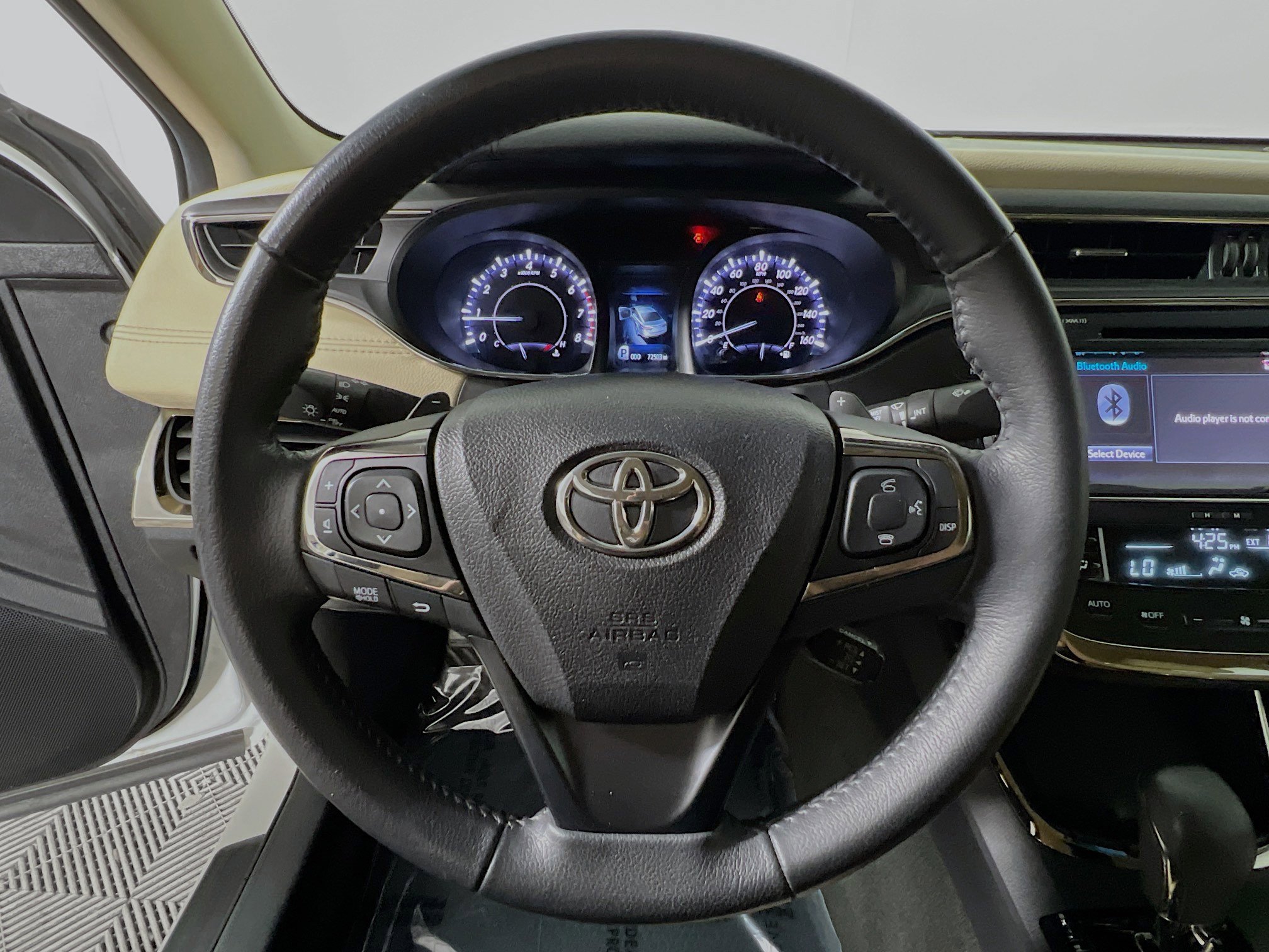 Used 2016 Toyota Avalon XLE image 18