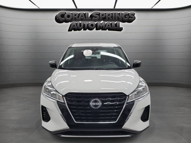 Used 2024 Nissan Kicks S FWD image 2