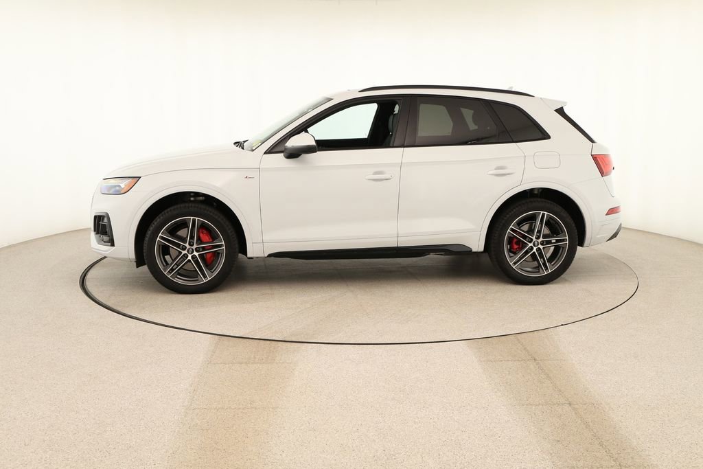 Certified 2025 Audi Q5 e Premium Plus w/ Premium Plus Package image 2