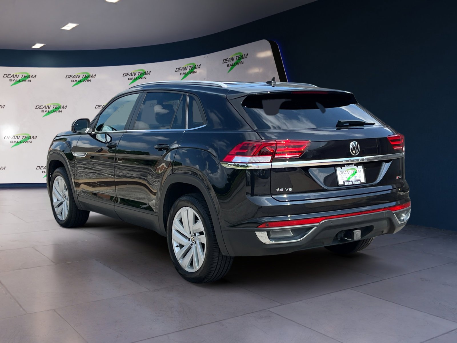 Used 2022 Volkswagen Atlas Cross Sport SE image 5