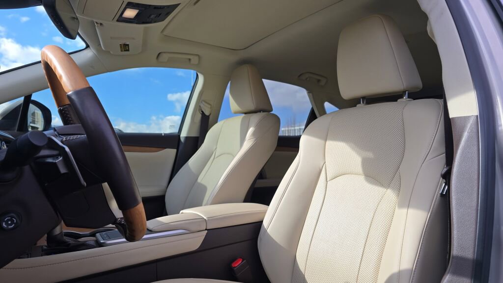 Used 2020 Lexus RX 350 AWD w/ Premium Package image 21