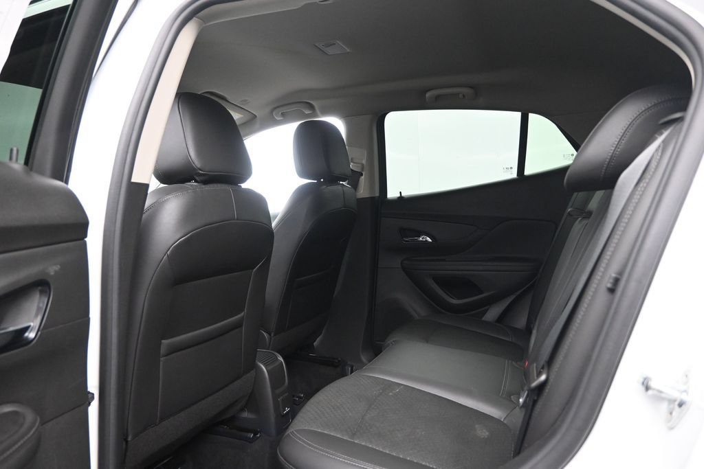 Used 2022 Buick Encore Preferred w/ Safety Package AWD/4WD image 27