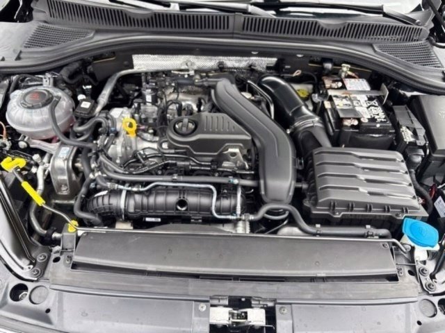 Used 2024 Volkswagen Jetta SE FWD image 42