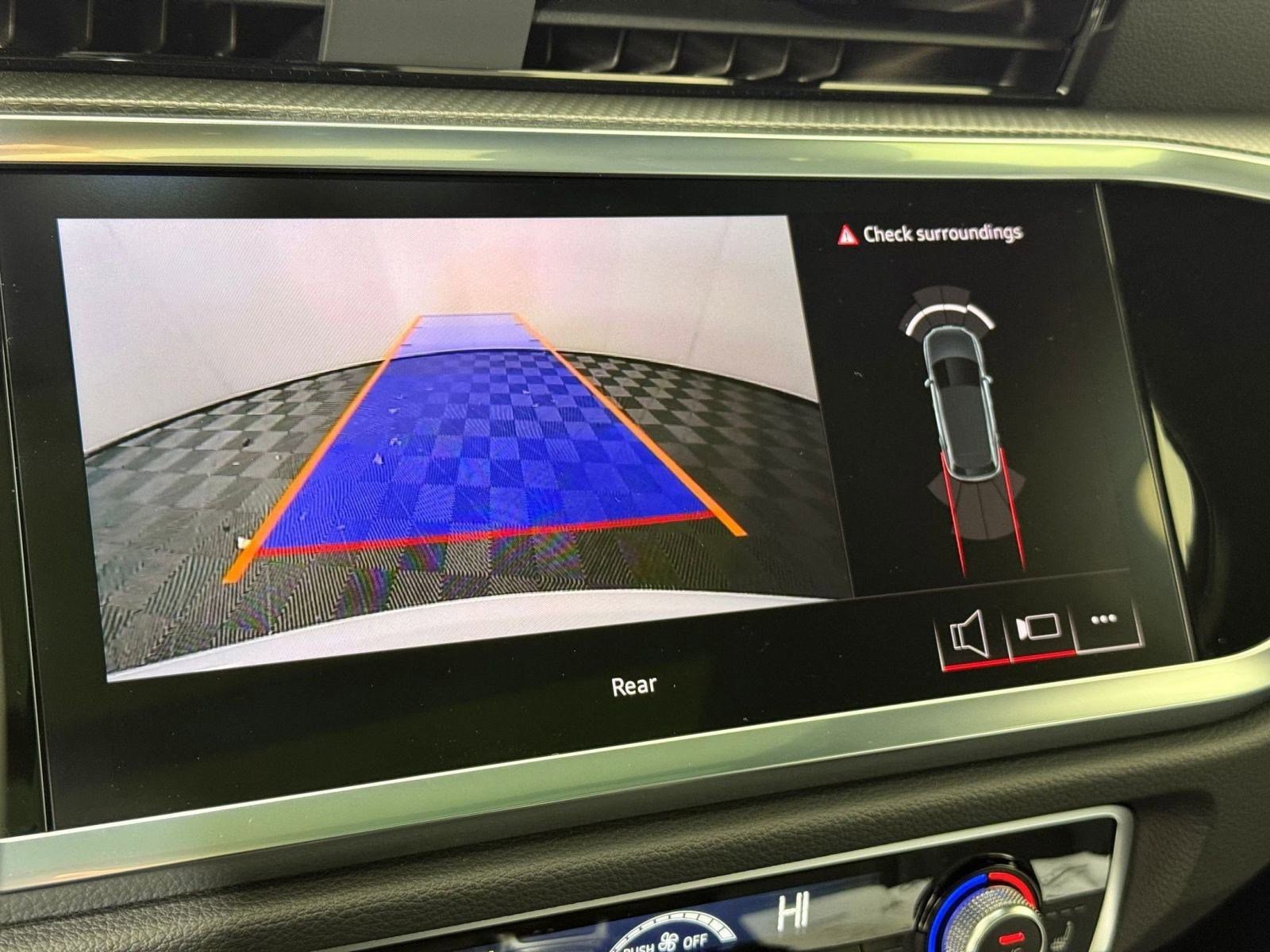 Certified 2025 Audi Q3 2.0T Premium image 29