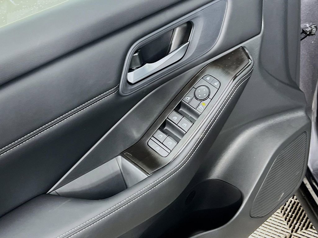 New 2026 Nissan Rogue SV image 15