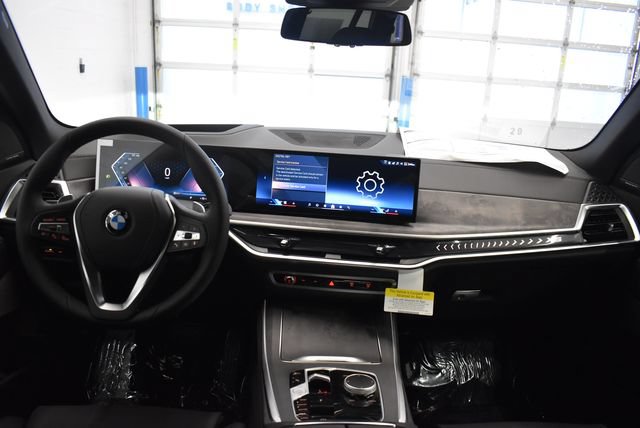 New 2026 BMW X5 xDrive40i w/ Premium Package AWD/4WD image 5