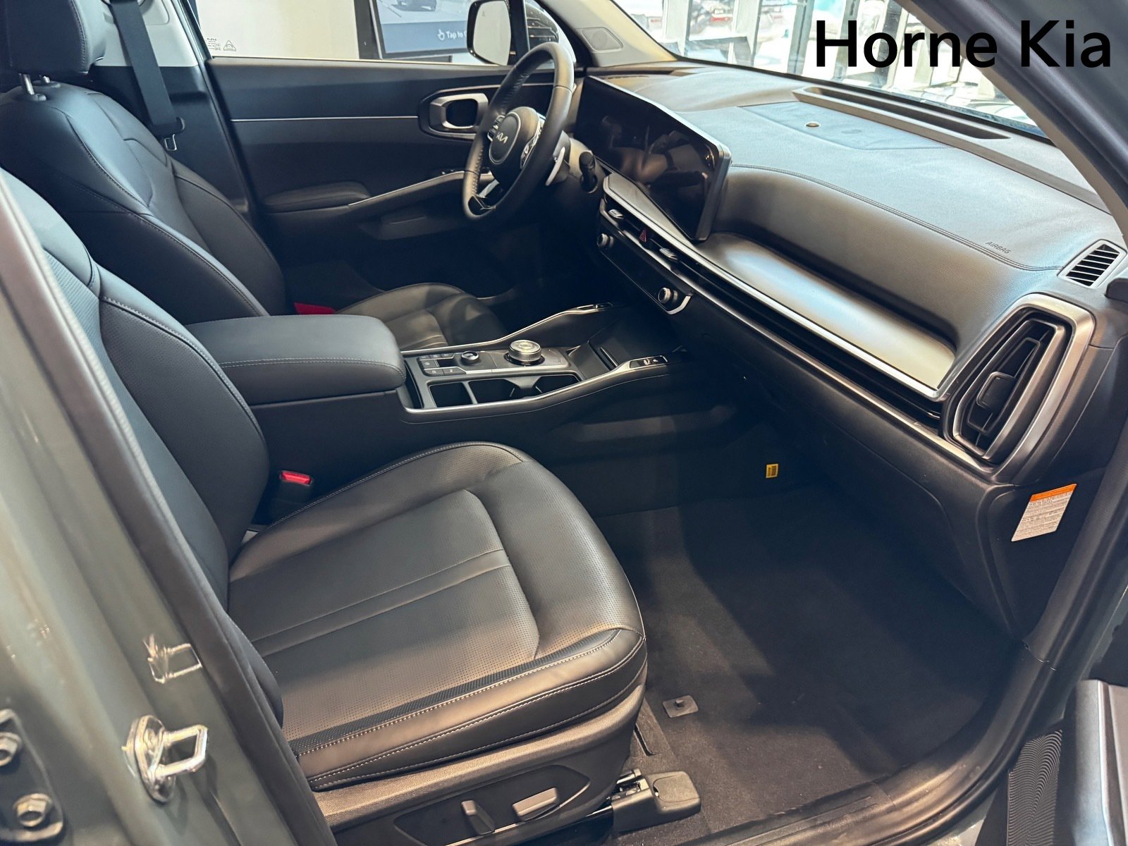 New 2025 Kia Sorento EX image 17