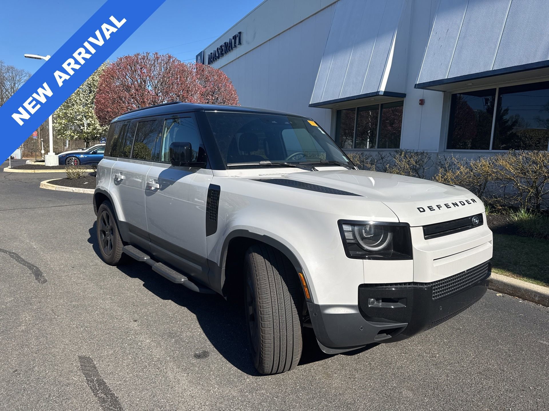 Used 2026 Land Rover Defender 110 S image 1