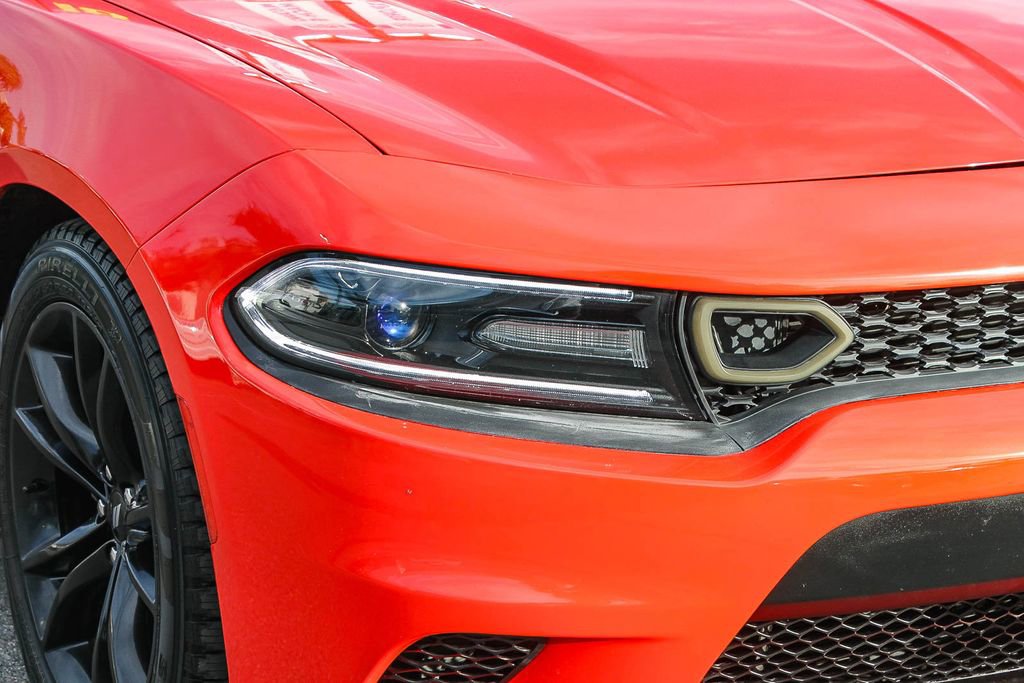 Used 2018 Dodge Charger SXT w/ Blacktop Package image 4