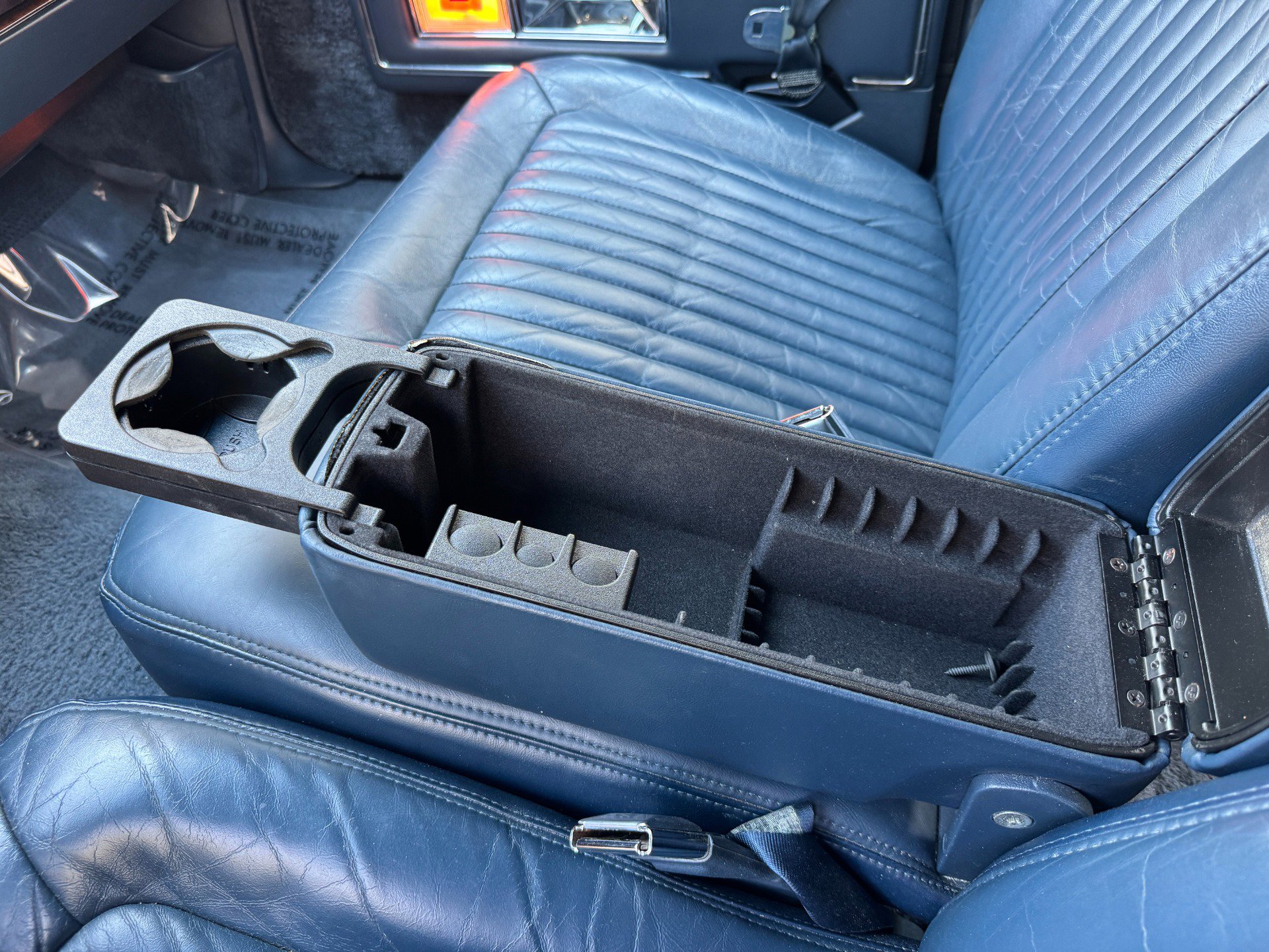 Used 1991 Cadillac Brougham image 42