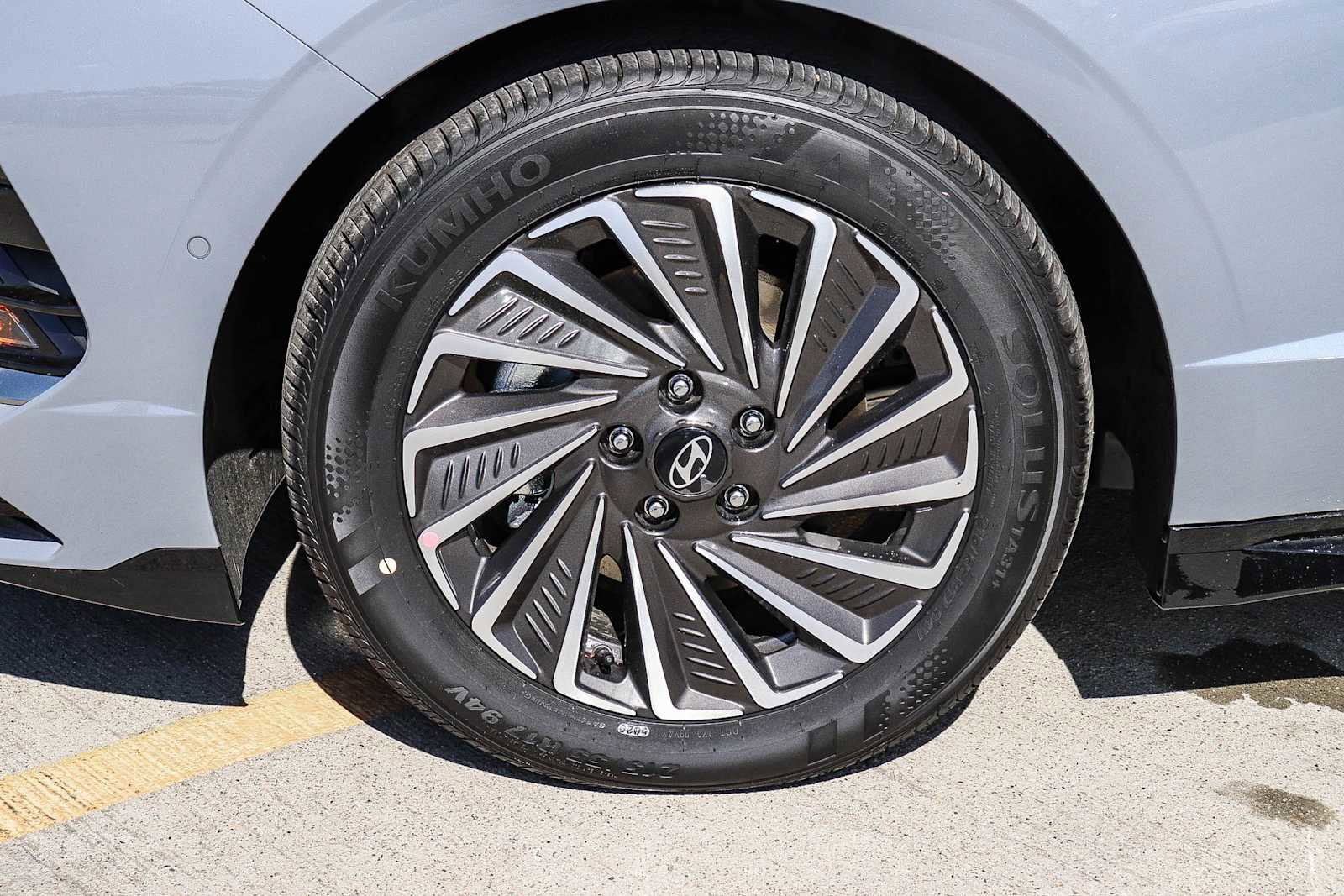 New 2026 Hyundai Sonata Limited image 12