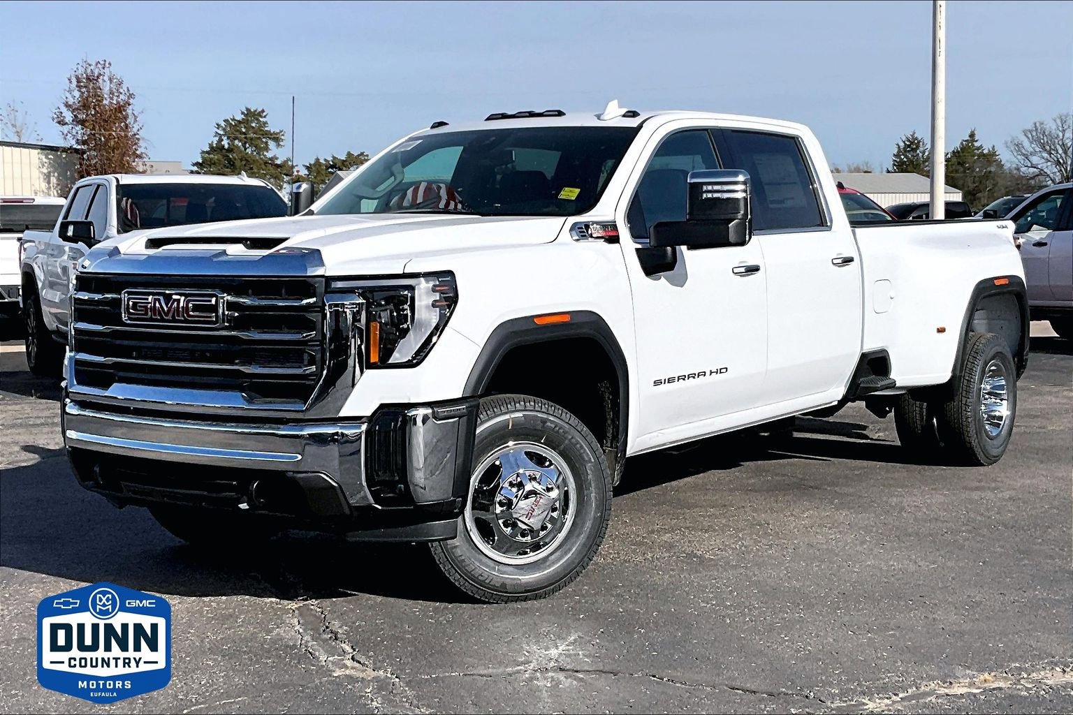 New 2026 GMC Sierra 3500 SLT w/ SLT Convenience Package AWD/4WD image 1