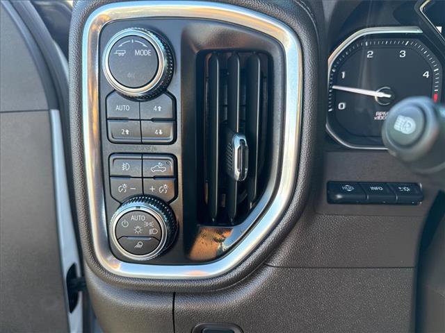 Used 2022 GMC Sierra 3500 Denali w/ Denali Ultimate Package image 21
