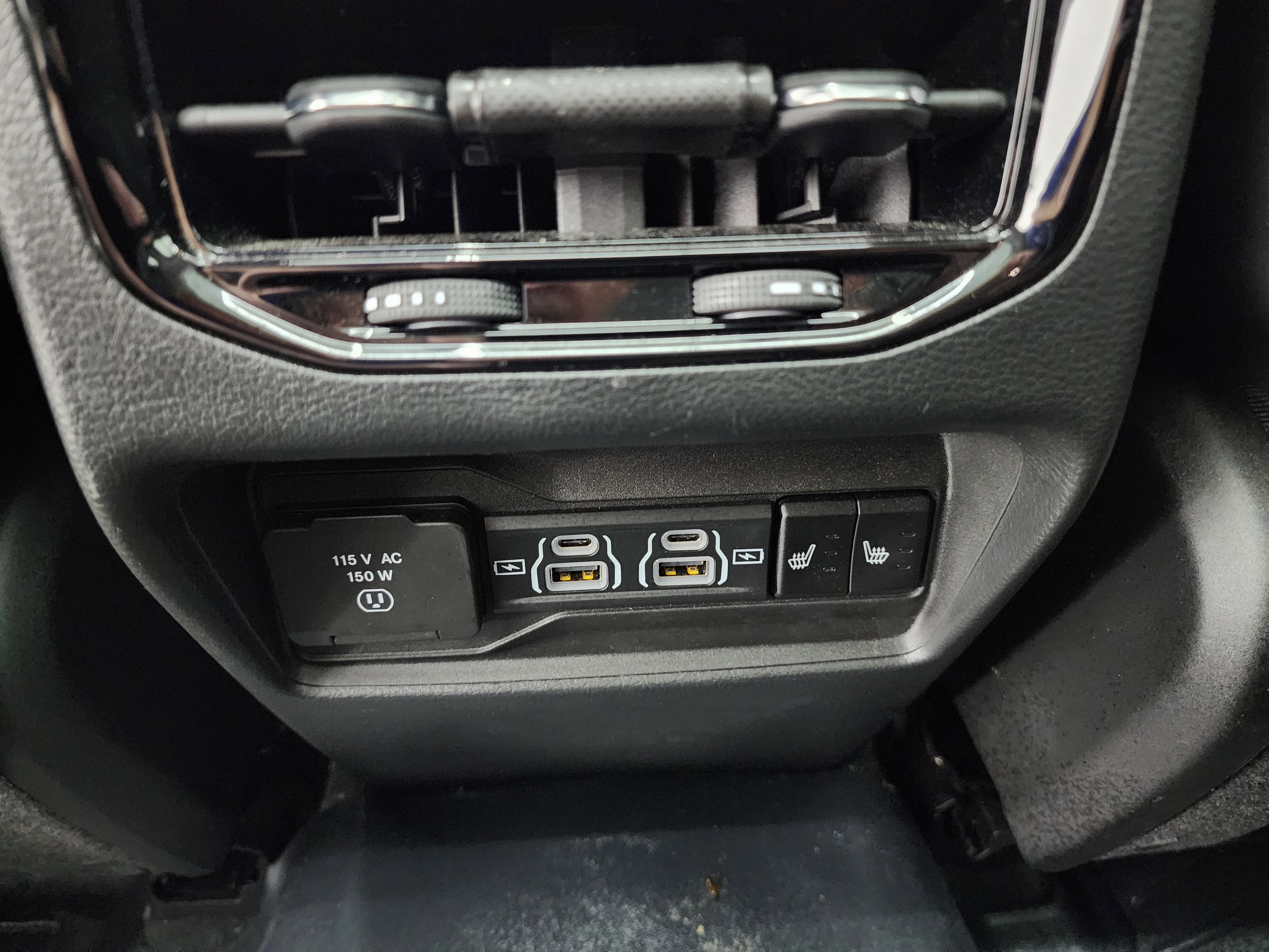 Used 2023 Jeep Grand Cherokee Limited w/ Black Appearance Package image 39