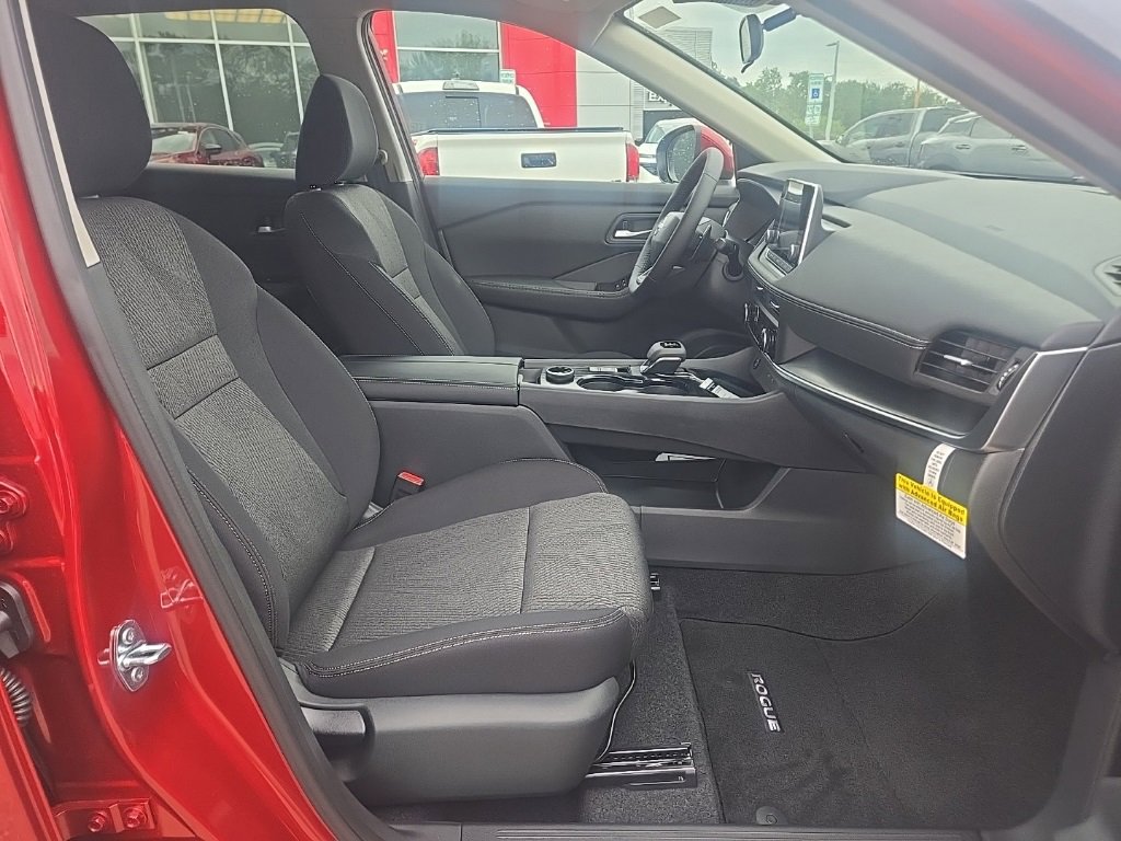 New 2026 Nissan Rogue SV image 25