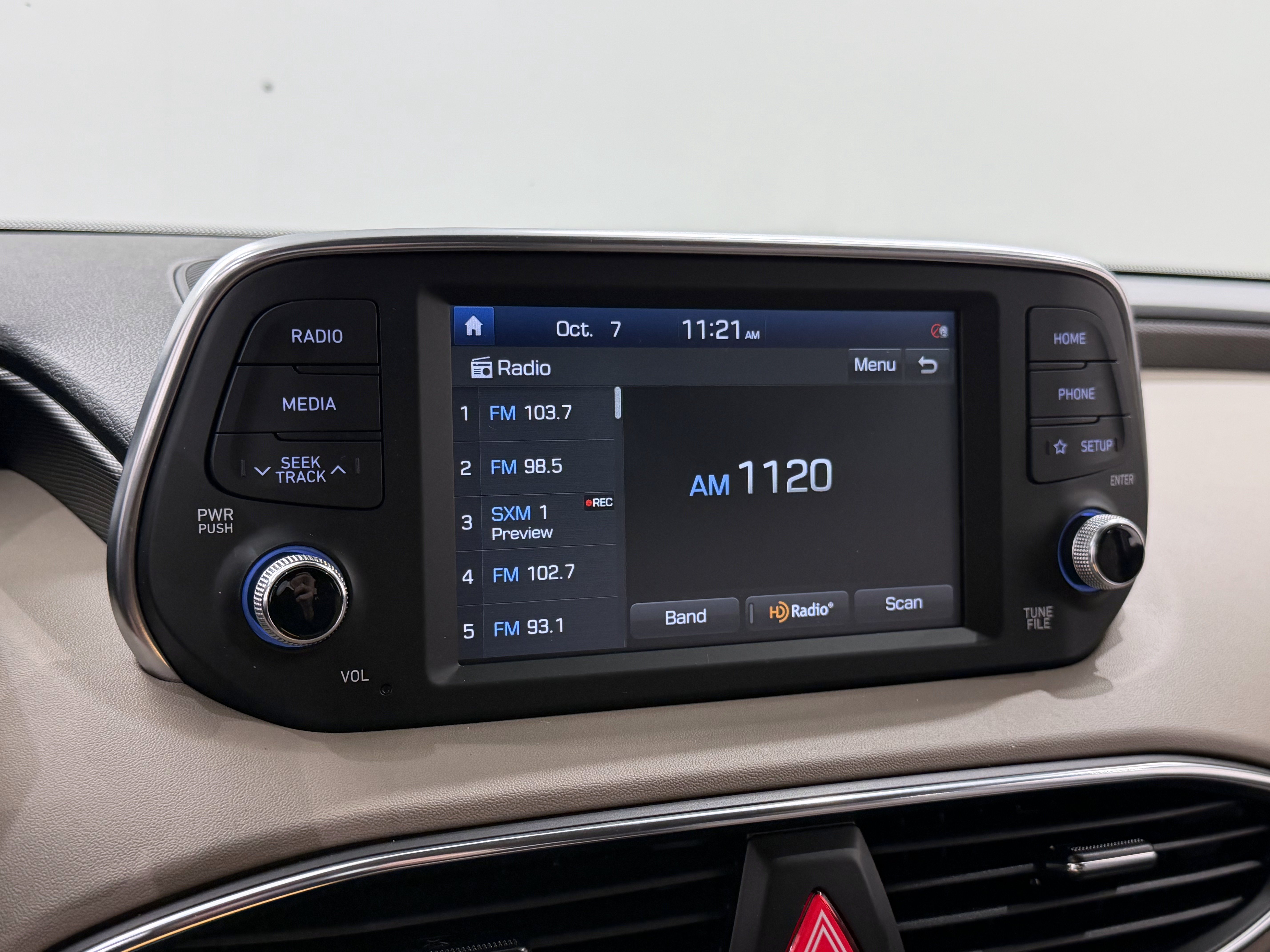 Used 2020 Hyundai Santa Fe SEL w/ Convenience Package AWD/4WD image 33