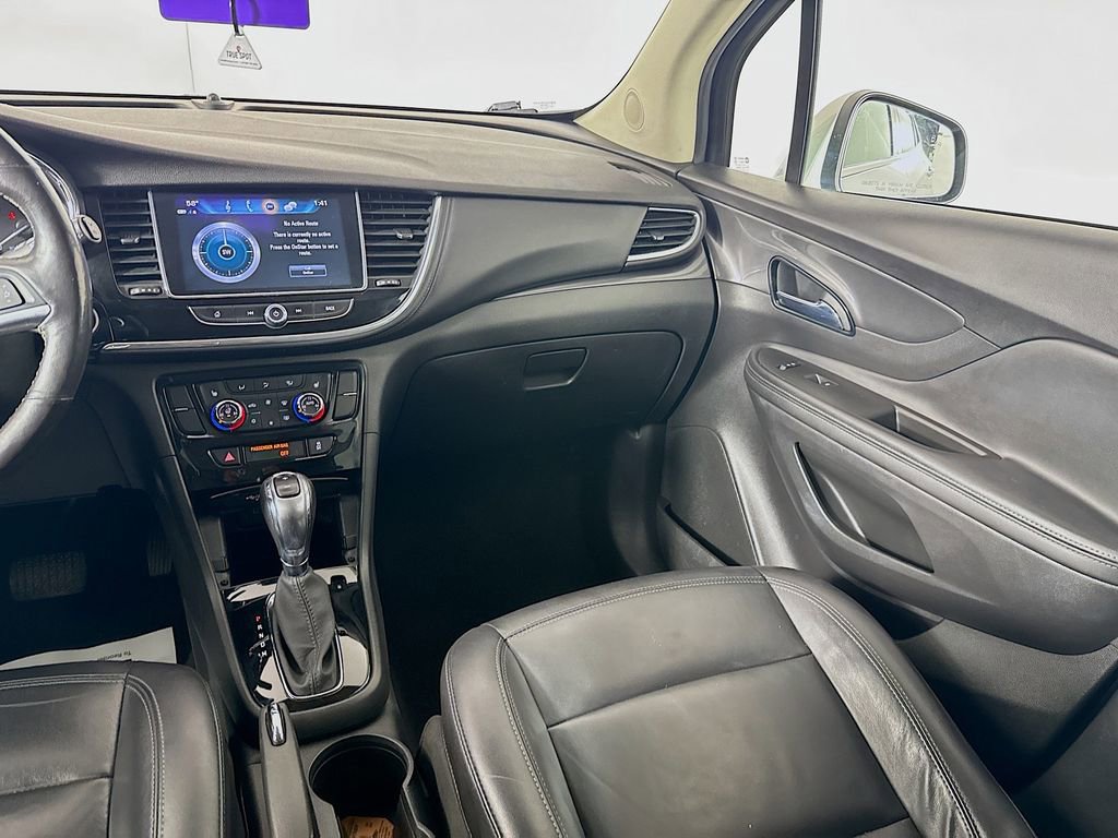 Used 2020 Buick Encore Essence FWD image 26