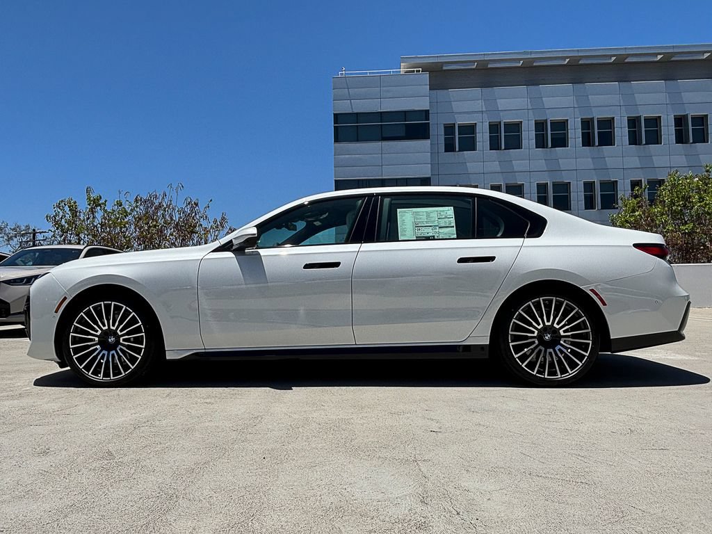 New 2026 BMW 740i w/ Executive Package RWD image 3