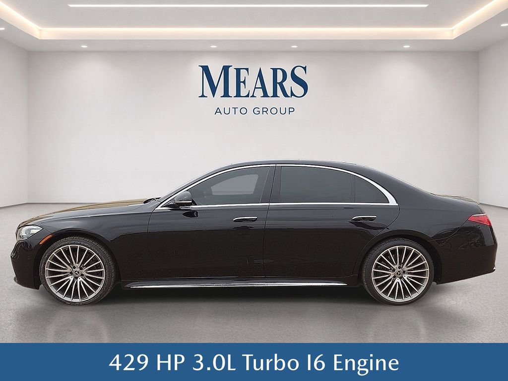 Used 2022 Mercedes-Benz S 500 4MATIC w/ AMG Line Package image 3