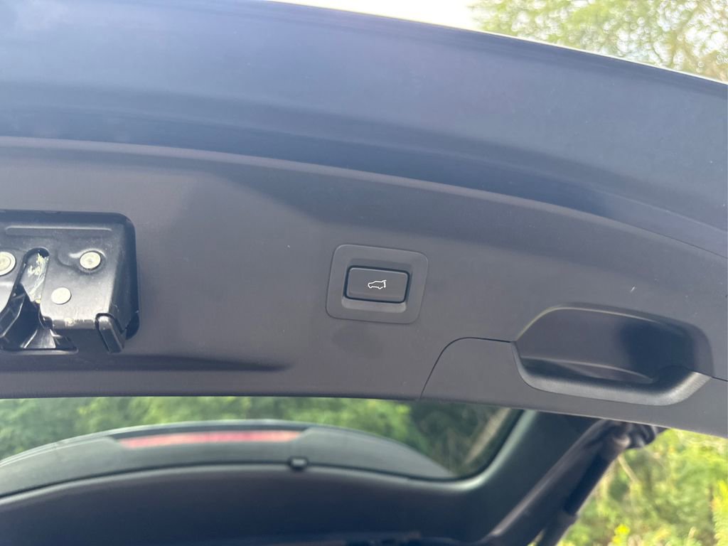 Used 2019 MAZDA CX-9 Touring image 14