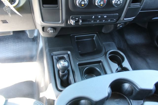 Used 2018 RAM 3500 Tradesman w/ Chrome Appearance Group AWD/4WD image 21