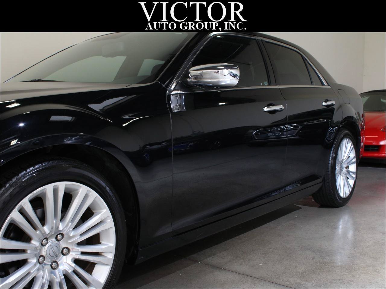 Used 2012 Chrysler 300 Limited RWD image 6