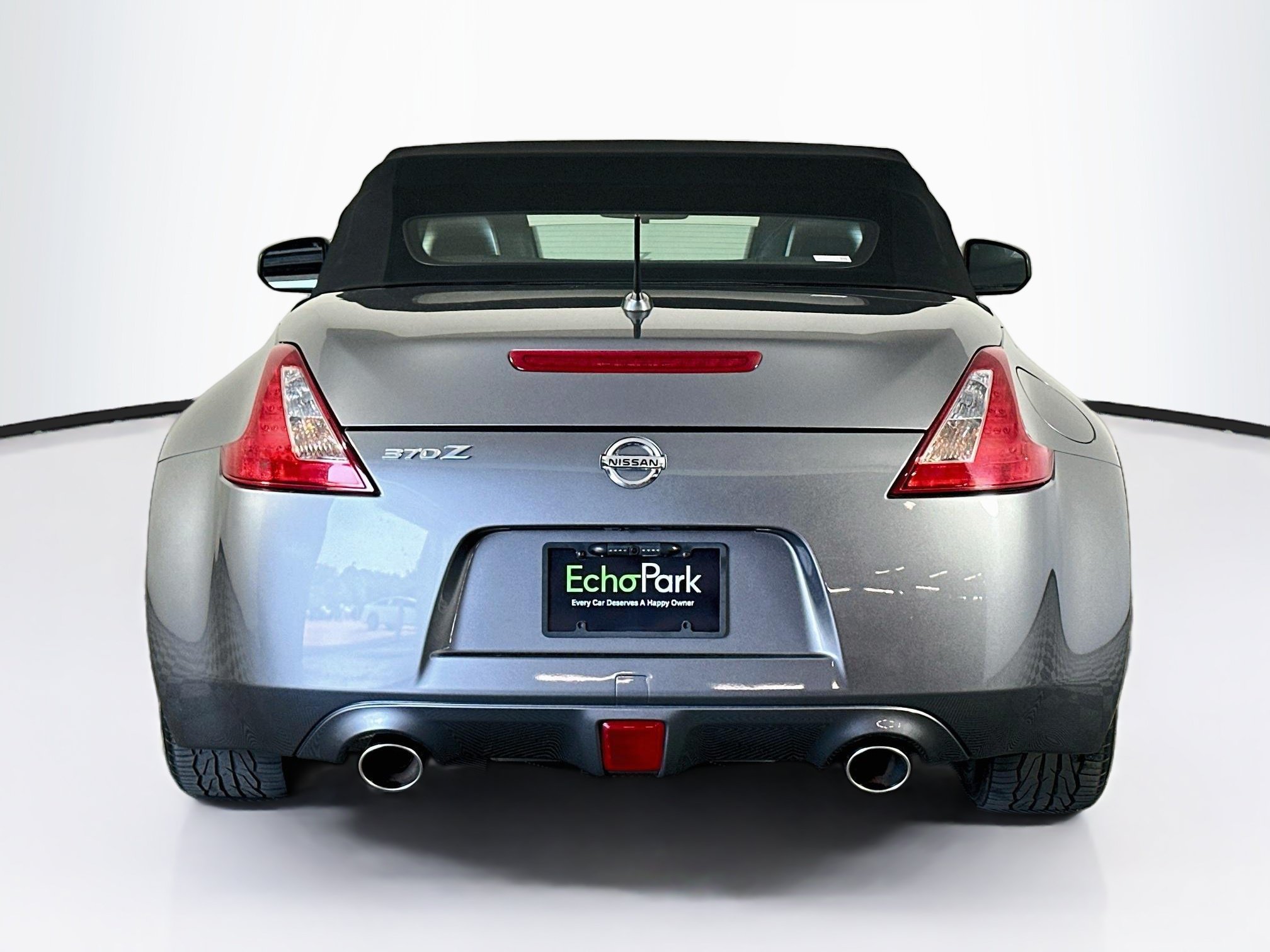 Used 2016 Nissan 370Z Roadster RWD image 7