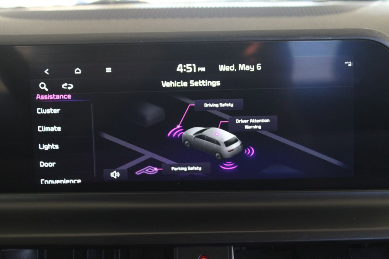 Used 2024 Kia Seltos EX FWD image 20