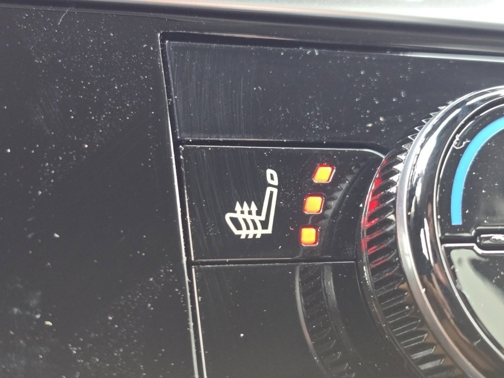 New 2026 Nissan Pathfinder SV image 3