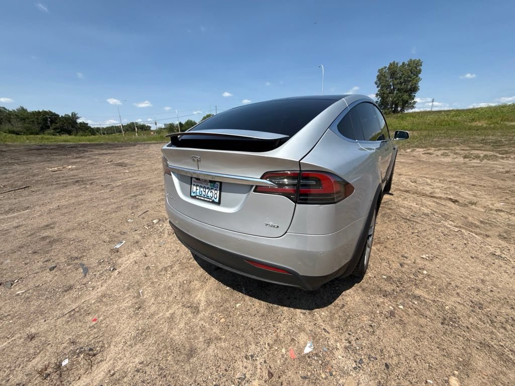 Used 2016 Tesla Model X 75D AWD/4WD image 46