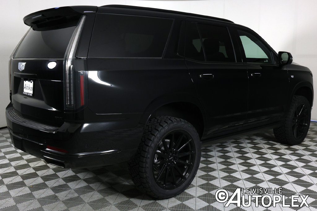 Used 2026 Cadillac Escalade Sport w/ LPO, ONYX Package AWD/4WD image 5