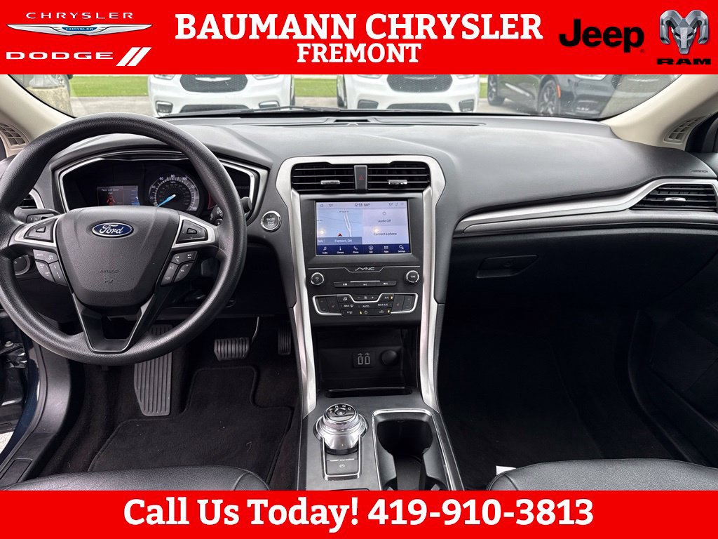 Used 2020 Ford Fusion SE AWD/4WD image 15