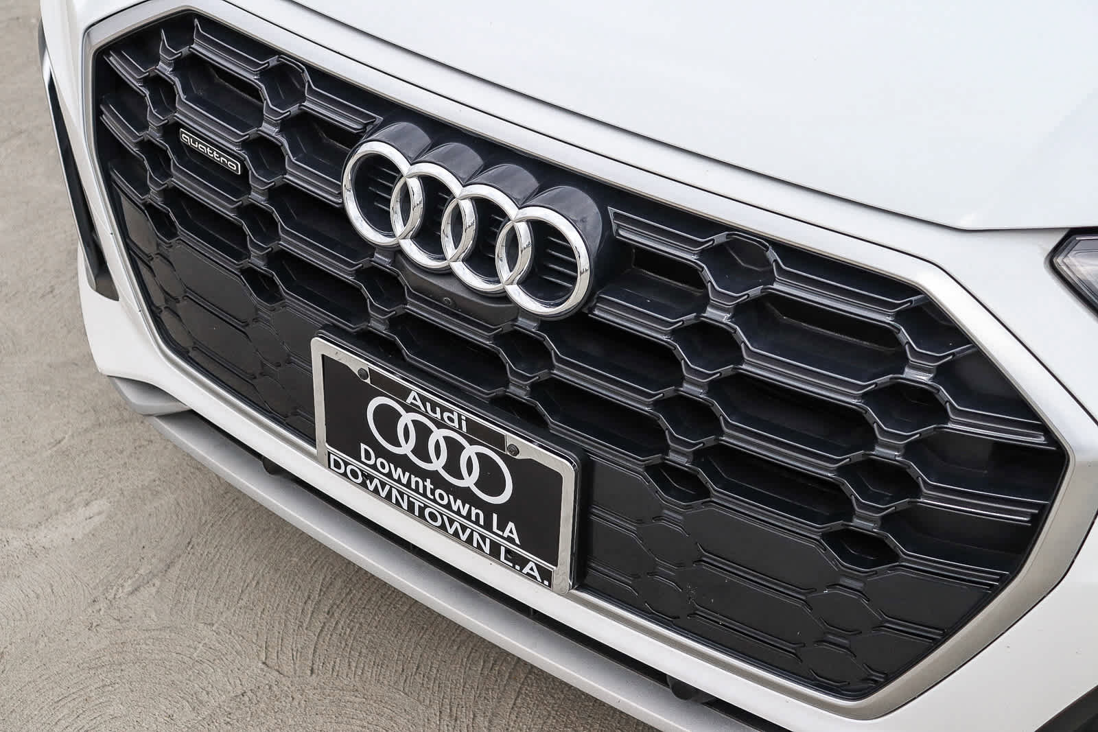 Used 2024 Audi Q5 2.0T Premium Plus w/ Premium Plus Package image 8